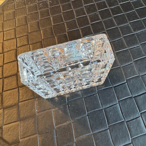 Waterford Desk Or Mantel Crystal Battery Operated Clock 3" x 3" x 1" - Picture 5 of 7